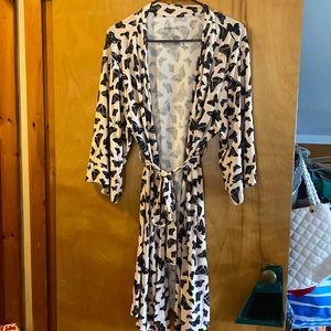 Womens butterfly robe size l/xl